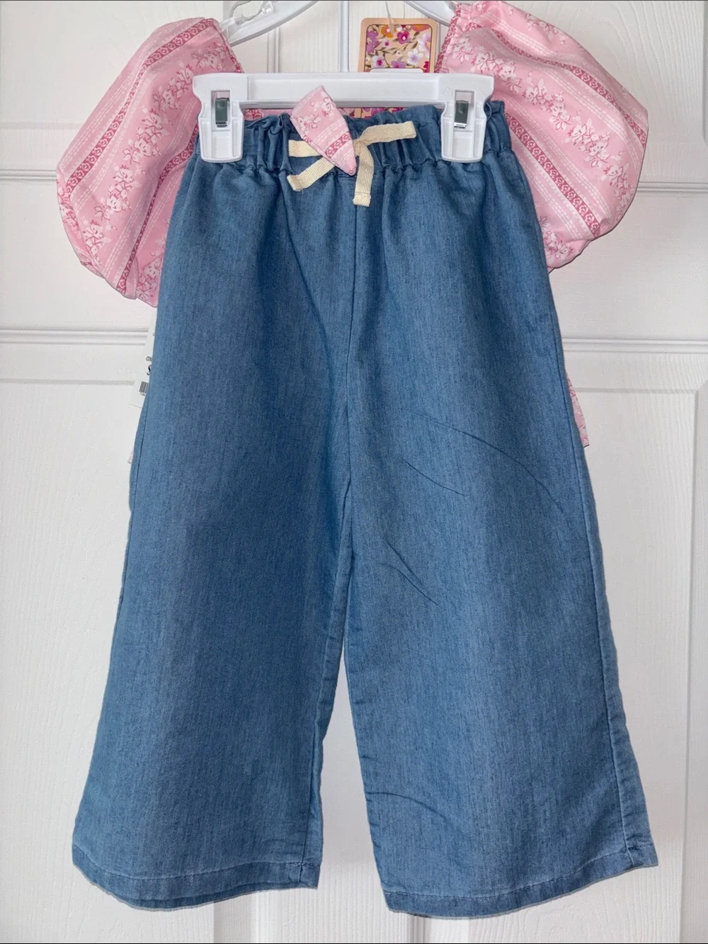 btween Pink Floral Puff Sleeve Top and Blue Denim Shorts Set - Picture 2 of 3